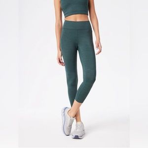 Outdoor Voices Women’s TechSweat Core 3/4 cropped‎ Legging size small green